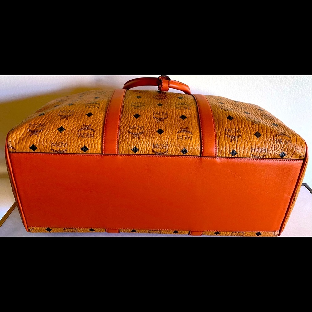 🧳 AUTHENTIC MCM Brand New Never Used Travel Bag - Picture 10 of 14